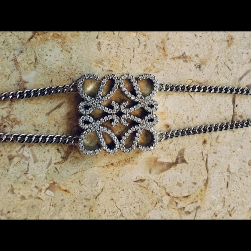 STUNNING Rhinestone Jewelry Set - Picture 3 of 3